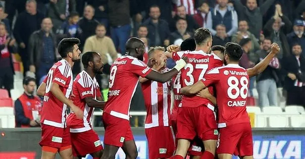 Sivasspor iki füzeyle zirvede