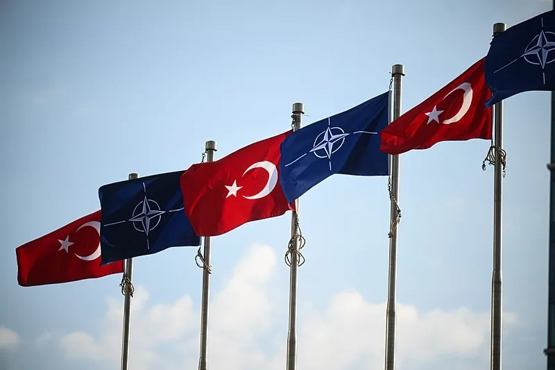 bakan-yasar-gulerden-avrupaya-nato-ve-guvenlik-uyarisi-turkiye-basat-uye-1783410294787.jpeg Bakan Yaşar Güler'den Avrupa'ya NATO ve güvenlik uyarısı: Türkiye başat üye!-6