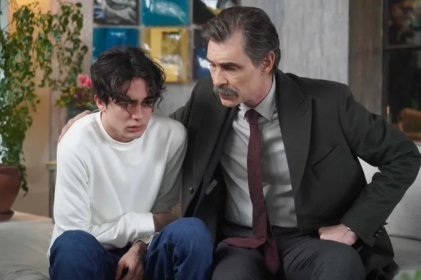 hakim-2-bolum-2-fragmani-yayinlandi-konu-kapandi-oglum-artik-hic-kimse-sana-zarar-veremez-1649439350549.jpg Hakim 2. bölüm 2. fragmanı yayınlandı: "Konu kapandı oğlum; artık hiç kimse sana zarar veremez!"-1