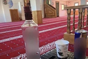 İstanbul’da camide ’içki’ skandalı