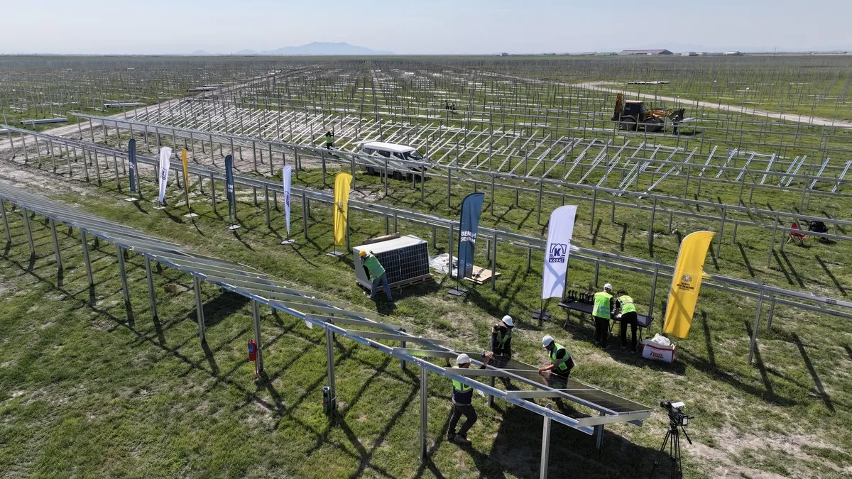 konya-buyuksehir-belediyesinden-yenilenebilir-enerjide-dev-atilim-1777549354145.jpeg Konya Büyükşehir Belediyesi'nden yenilenebilir enerjide dev atılım-2