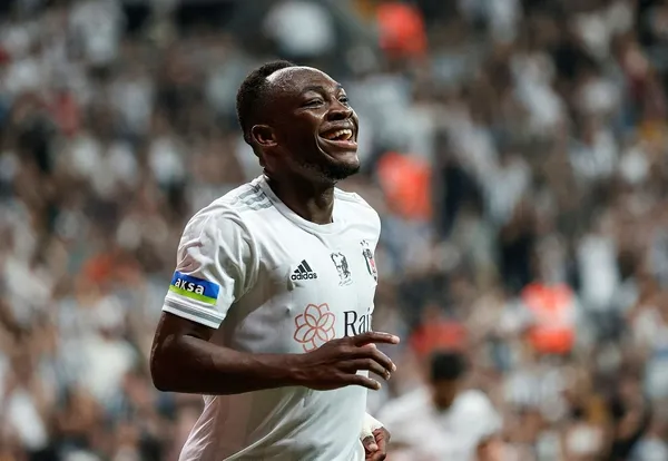 1668332144989.jpeg Şenol Güneş'in Jackson Muleka planı! Beşiktaş'ın yıldızı gol orucunu bozdu ülkesinde gündem oldu-5