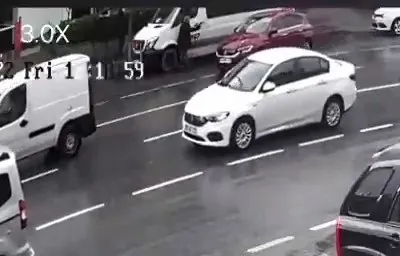 1647610953077.jpg Üsküdar'da 700 bin liralık gasp! Kurye kurşun yağdırdı-3