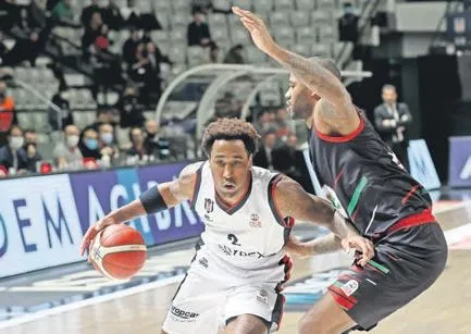 galatasaray-baskani-burak-elmas-bu-sezon-yasananlarla-ilgili-carpici-aciklamalarda-bulundu-1647472041039.jpeg Galatasaray Başkanı Burak Elmas bu sezon yaşananlarla ilgili çarpıcı açıklamalarda bulundu-10