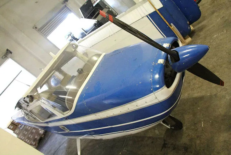 TIR’da 1964 model uçak ele geçirildi