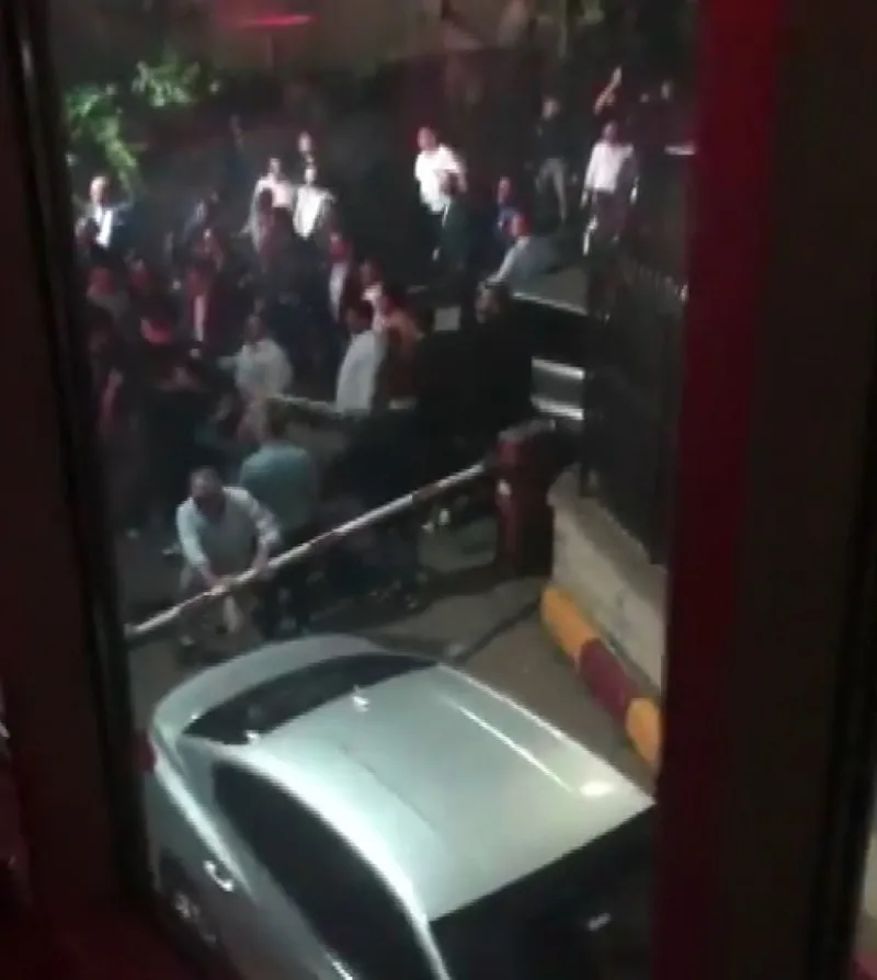 Kalamış'ta şampiyonluk yangını: Galatasaray ve Fenerbahçe taraftarı arasında gerginlik!-2