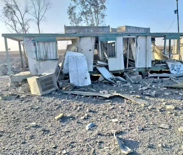 pentagon-suriye-saldirisinda-iranli-milislerin-oldugu-9-binayi-yok-ettiklerini-ve-2-binayi-kullanilmaz-hale-getirdiklerini-acikladi-1614370693148.jpg Pentagon, Suriye saldırısında İranlı milislerin olduğu 9 binayı yok ettiklerini ve 2 binayı kullanılmaz hale getirdiklerini açıkladı-4