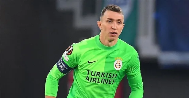 Rennes'den geri adım! Galatasaray'ın tecrübeli kalecesi Muslera'da yüksek maaş krizi