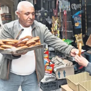 Simitçiydi memur oldu