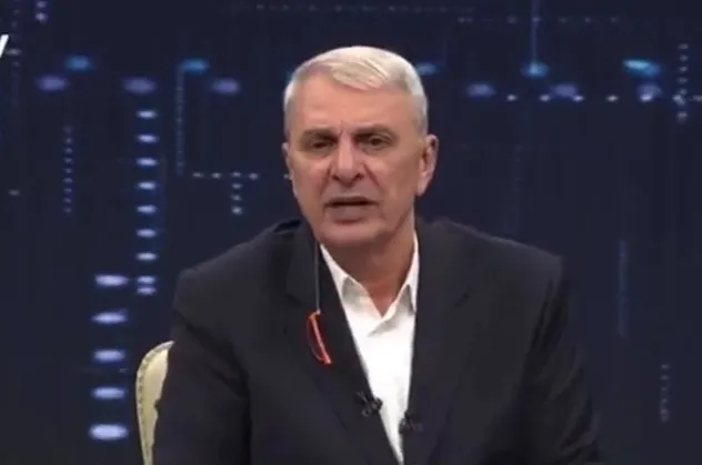Balık ziyafeti sonrası İBB Başkanı İmamoğlu'nu topa tutan CHP'li yandaş gazeteci Can Ataklı'dan geri vites!