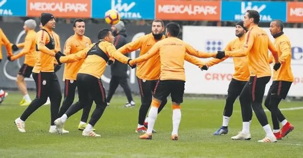 Galatasaray’da Emre Akbaba dışında sakat kalmadı