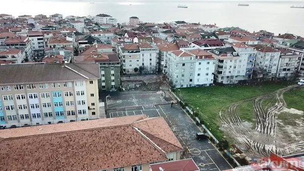 İstanbul'da faciadan dönüldü! Avcılar Denizköşkler İlkokulu'nun bahçe duvarı çöktü - 7
