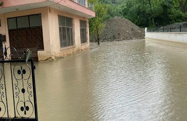 kastamonu-ve-bartindaki-sel-felaketinin-bilancosu-42-milyar-tl-1656801153639.jpg