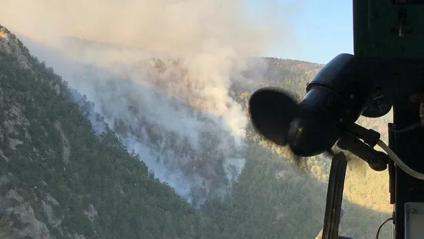 adanada-orman-yangini-ekipler-harekete-gecti-1664986624502.jpeg Adana'da orman yangını! Ekipler harekete geçti-1