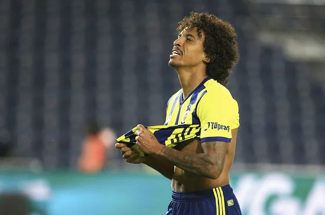 Şok iddia! Luiz Gustavo Başakşehir maçına koronavirüs testi pozitifken mi çıktı?