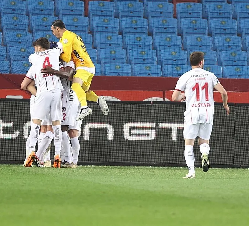 Fırtına'dan muhteşem geri dönüş! Trabzonspor 4-2 Gaziantep FK (MAÇ SONUCU-ÖZET)-7