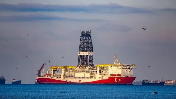 dr-berat-albayrak-burasi-cok-onemli-kitabinda-kaleme-almisti-ingilizler-yazdi-avrupanin-tek-gaz-secenegi-turki-1648536333726.jpg