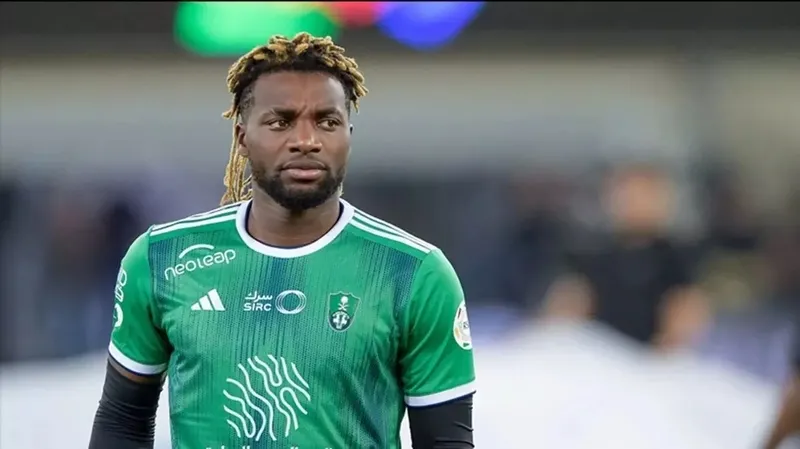 fenerbahceden-bir-golcu-transferi-daha-jose-mourinho-hucum-degil-yikim-hatti-kuruyor-1720632757752.jpeg Fenerbahçe'den bir golcü transferi daha! Jose Mourinho hücum değil yıkım hattı kuruyor...-6