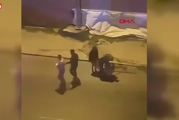 Avcılar'da şok görüntü: Kadını tekme tokat darbedip yerde sürüklediler
