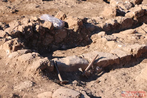 24 Mayıs'tan bu yana sürüyordu! Adıyaman'daki Pente Antik Kenti'ndeki kazılarda çok önemli bulgulara ulaşıldı - 17