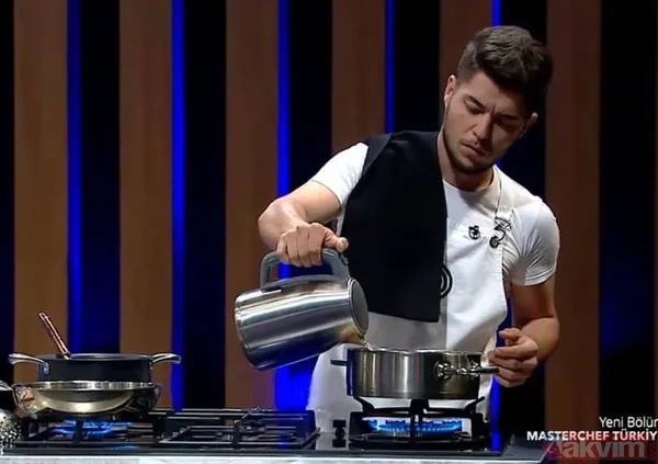 MasterChef'te duygusal anlar! Somer Sivrioğlu kendini tutamadı ağladı Mehmet Yalçınkaya'nın boğazı düğümlendi! Eski yarışmacı Hamza Mercimek... - 7