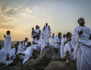 Hacı adaylarının Arafat’a intikalleri tamamlandı