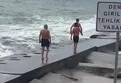 Kadıköy’de 3 yüzücünün bacakları kırıldı!