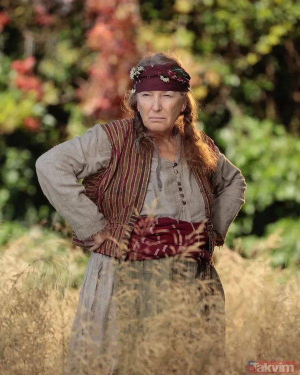 Aziz’in Handan’ı Ayten Soykök hakkında şaşırtan gerçek! Duyan inanamadı meğer Suzan Kardeş ile arasındaki fark... - 18