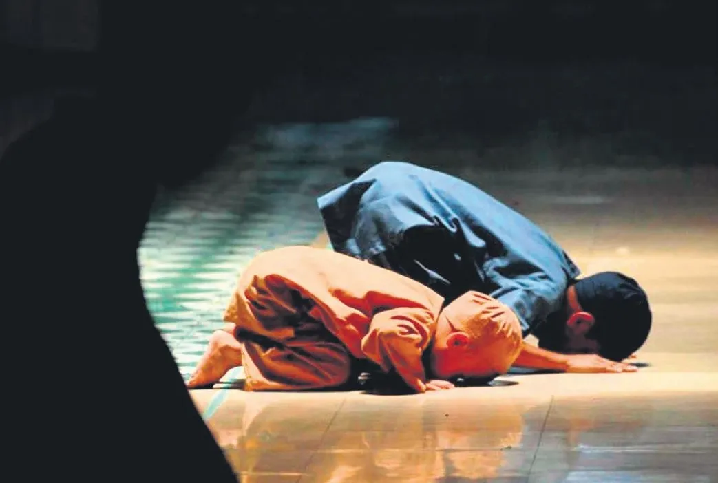 Vefat edenlere dua etmeliyiz