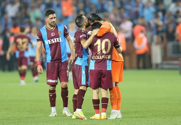 trabzonspor-abdulkadirin-muthis-goluyle-hatayspor-engelini-de-asti-1660349679772.jpeg