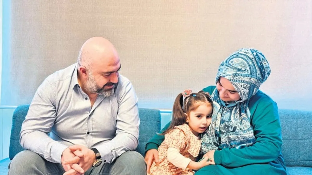 Kalbi yatay doğan 5 yaşındaki Fatma Nur'a mucize operasyon!