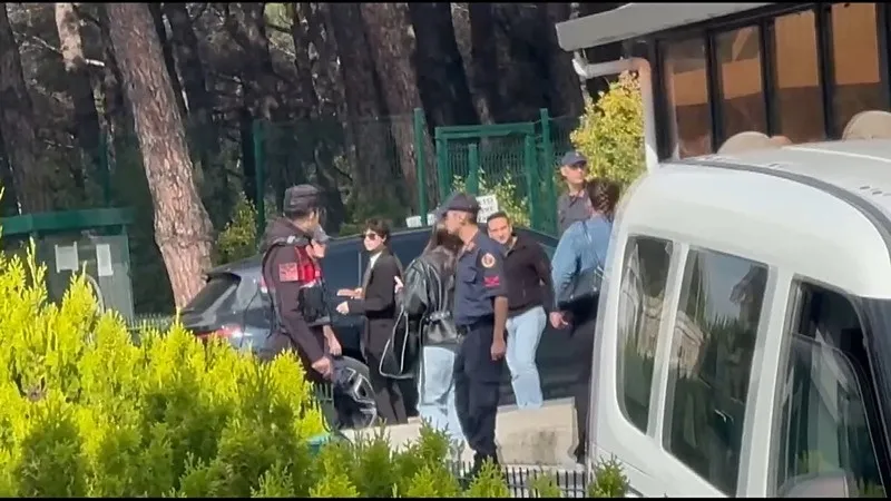 İstanbul'da ünlü isimlere uyuşturucu soruşturması (Fotoğraftaki: Birce Akalay, DHA)