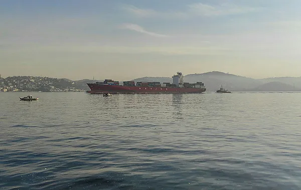 İstanbul Boğazı'ndan Pakistan'a ait savaş gemisi geçti! Dikkat çeken detay!-2