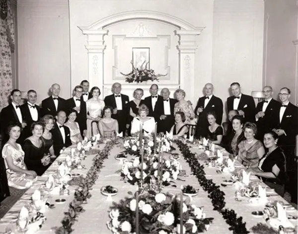 Audrey Hepburn'un babası var! Whittall'ler Londra'dan başladı soluğu Ege'de aldı | Whittall ailesi'nin film gibi hikayesi-4