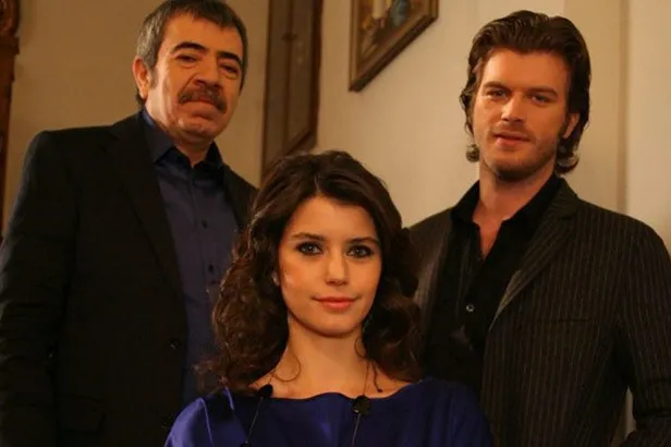 ask-i-memnu-ekibi-namik-kemal-romaniyla-geliyor-meger-behlul-ve-bihterin-hikayesinden-sonra-1627921477034.jpg Aşk-ı Memnu ekibinden fırtınalar koparacak dizi! Bihter ve Behlül tekrar yan yan gelirse...-7