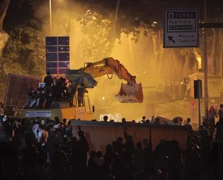 Gezideki provokatörler yine sahnede | Beton Ekrem için tehdit ettiler