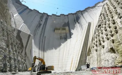 Türkiye’nin en yüksek barajı olacak Yusufeli Barajı’nın yapımında 220 metreye ulaşıldı