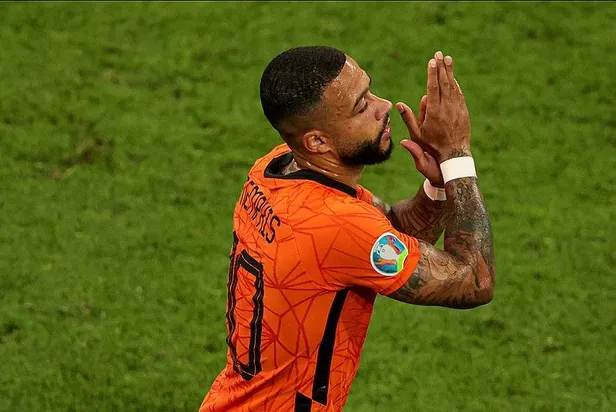 son-dakika-barcelona-unlu-futbolcu-memphis-depayi-kadrosuna-katti-1624128669711.jpeg Son dakika: Barcelona ünlü futbolcu Memphis Depay'ı kadrosuna kattı!-2