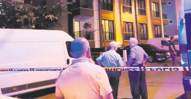 Annesi, kardeşi ve babasını vurup intihar eden gencin aile üyeleriyle fotoğrafı ortaya çıktı