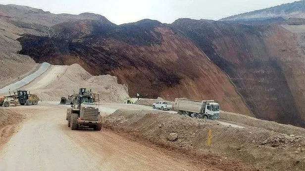 Erzincanda altın madeninin bulunduğu bölgede 10 milyon metreküp toprak kaydı! 9 işçi yaşıyor mu? İçişleri Bakanı Ali Yerlikayadan umutları yeşerten açıklama