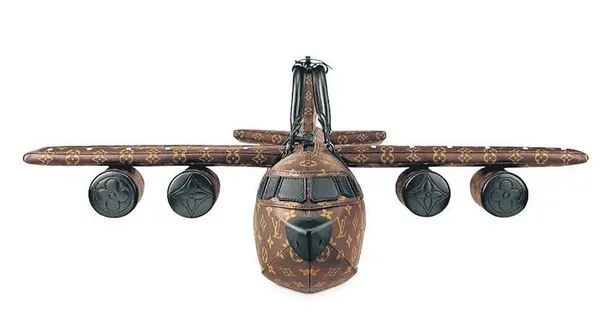 Uçan çanta! Fiyatı hayrete düşürdü...