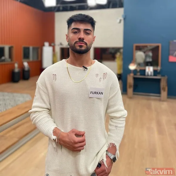 Kısmetse Olur Furkan Can Ağca’ya Berfu Yenenler ile Eser Yenenler’den olay gönderme! “Dişisini etkilemeye çalışan Arizona kertenkelesi...” - 2