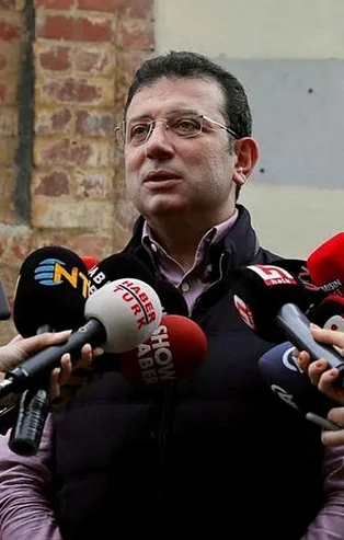 İstanbul selle boğuşuyor Ekrem İmamoğlu keyif çatıyor! İBB Başkanı'nın dudak uçuklatan tatili