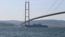 Çanakkale Boğazı'nda sis kalktı transit gemi geçişleri yeniden başladı
