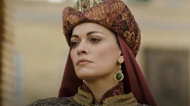 uyanis-buyuk-selcuklu-zubeyde-hatun-kimdir-tarihte-var-mi-sezin-akbasogullari-kimdir-kac-yasinda-nereli-1610394017232.jpg Uyanış Büyük Selçuklu Zübeyde Hatun kimdir, tarihte var mı? Sezin Akbaşoğulları kimdir, kaç yaşında, nereli?-3