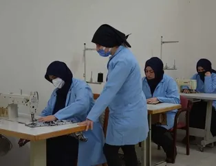 Çocuklar sınıfta, anneler iş başında