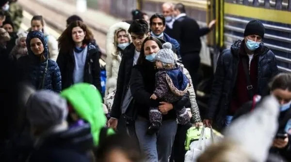 ukraynali-multeci-kadinlara-igrenc-fuhus-tuzagi-fuhus-ceteleri-agina-aldi-cinsel-arkadaslik-sitesi-1649140498841.jpg Ukraynalı mülteci kadınlara iğrenç fuhuş tuzağı! Fuhuş çeteleri ağına aldı! Cinsel arkadaşlık sitesi...-8