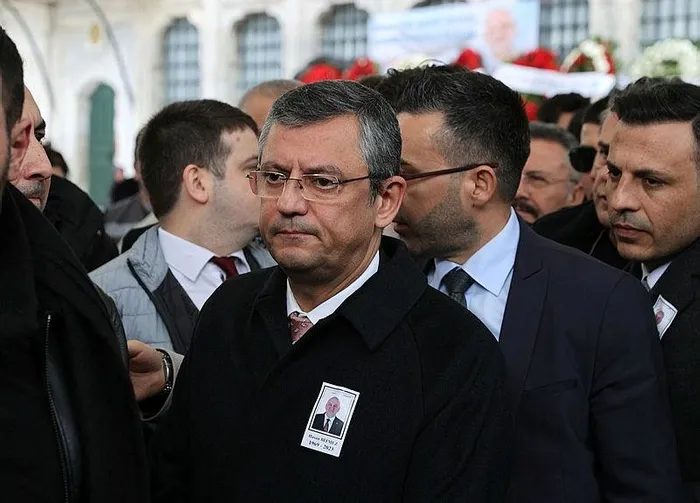 yine-kiralik-vekil-isleri-chpli-ali-fazil-kasap-saadet-partisine-gecti-1702720028286.jpeg Yine kiralık vekil işleri! CHP'li Ali Fazıl Kasap Saadet Partisi'ne geçti-4