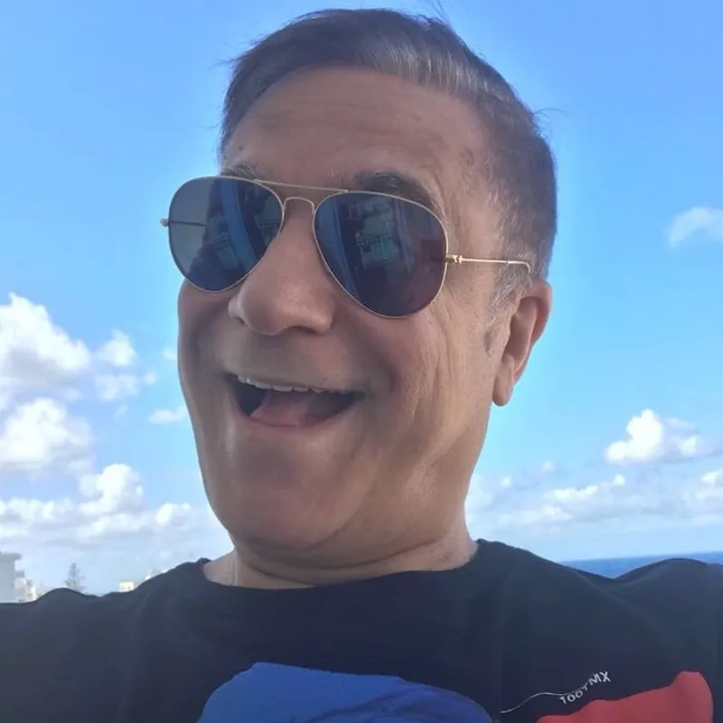 mehmet-ali-erbilin-kokleri-sezin-erbil-babasinin-dogdugu-evi-paylasti-1775914397144.jpg Mehmet Ali Erbil’in kökleri! Sezin Erbil babasının doğduğu evi paylaştı-6