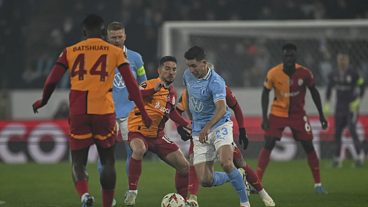 İsveç'te soğuk duş! Galatasaray Malmö ile 2-2 berabere kaldı
